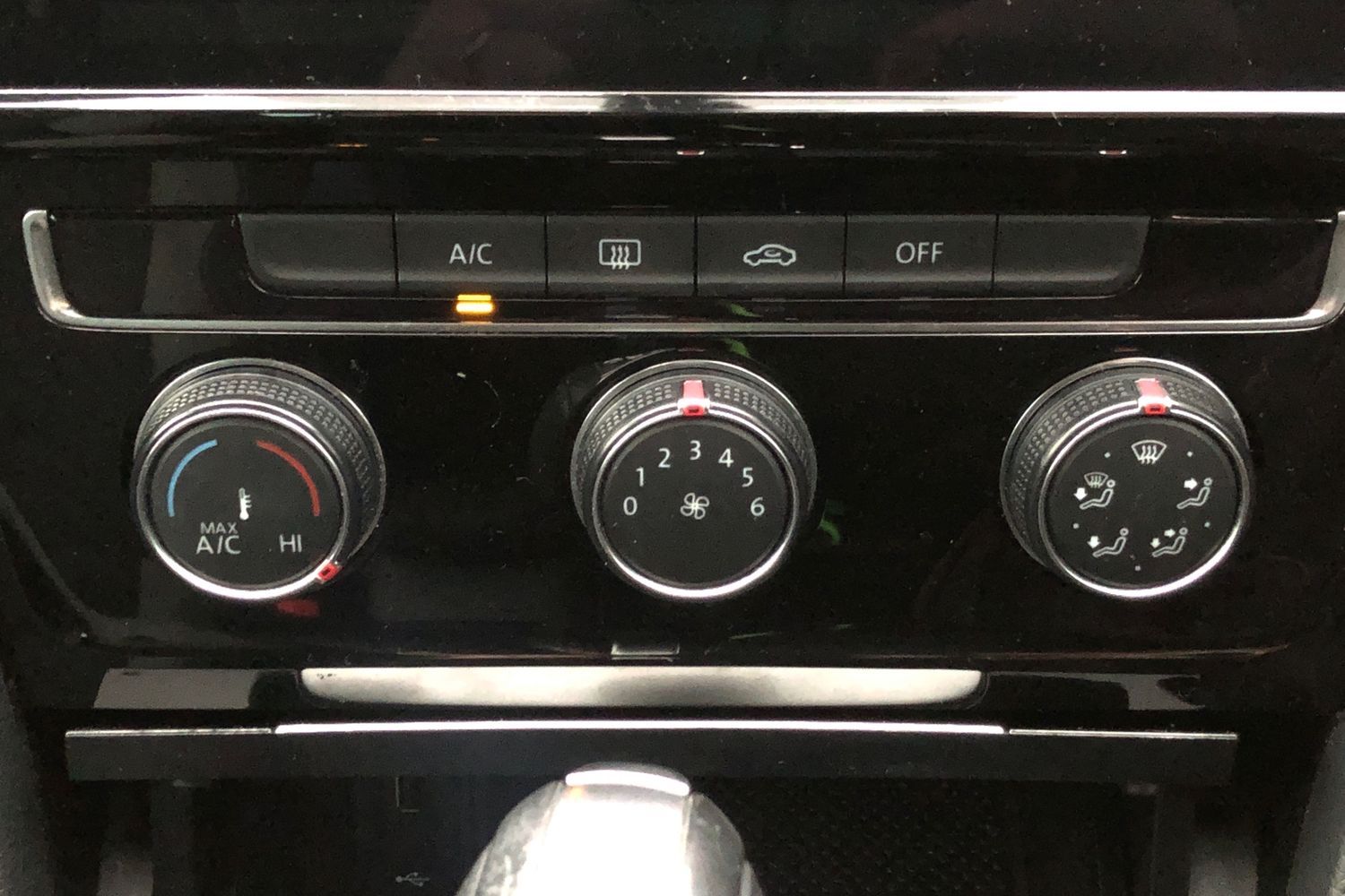 Used Volkswagen Golf 2019 for sale - 76820045: Photo 11