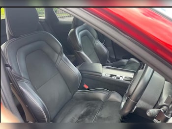 Used Volvo XC60 2018 for sale - 78777046: Photo