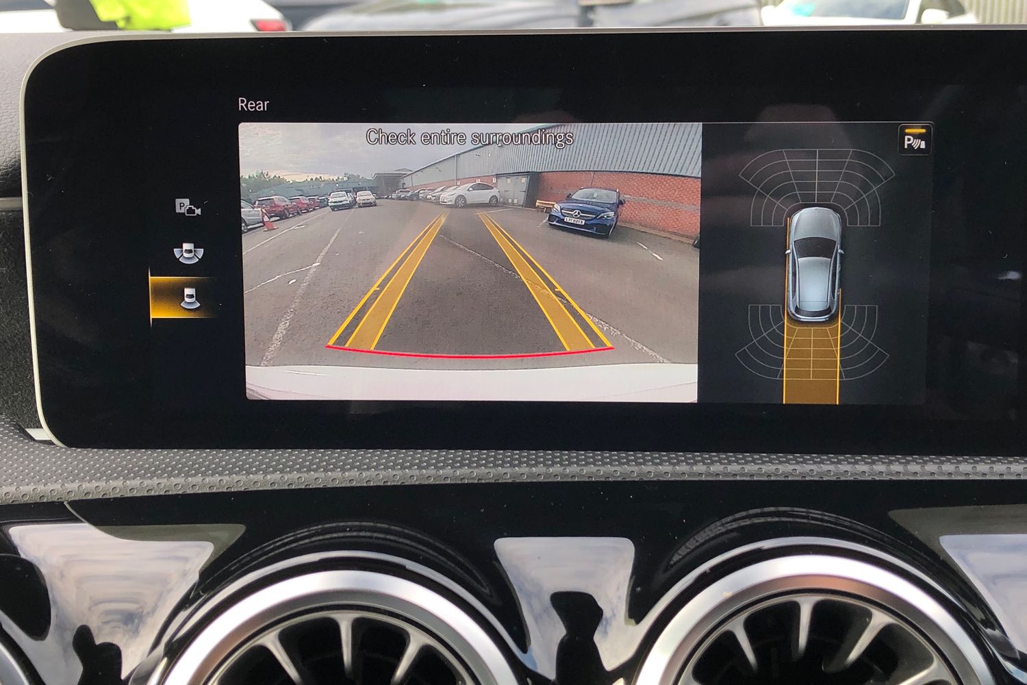 Used Mercedes-Benz A-Class 2019 for sale - 75999558: Photo 10