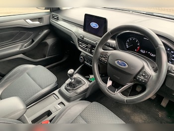 Used Ford Focus 2020 for sale - 76267903: Photo 3