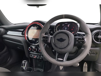 Used MINI Hatch 2022 for sale - 79342034: Photo