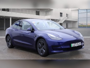 Tesla - Model 3