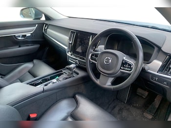 Used Volvo S90 2019 for sale - 76334439: Photo