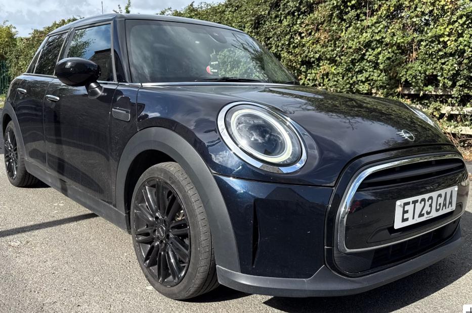 Used MINI Hatch 2023 for sale - 76357706: Photo 1