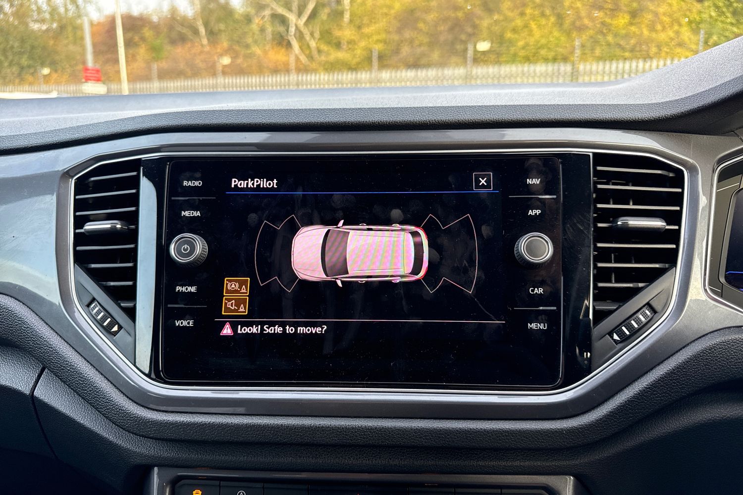 Used Volkswagen T-Roc 2019 for sale - 76249513: Photo 8