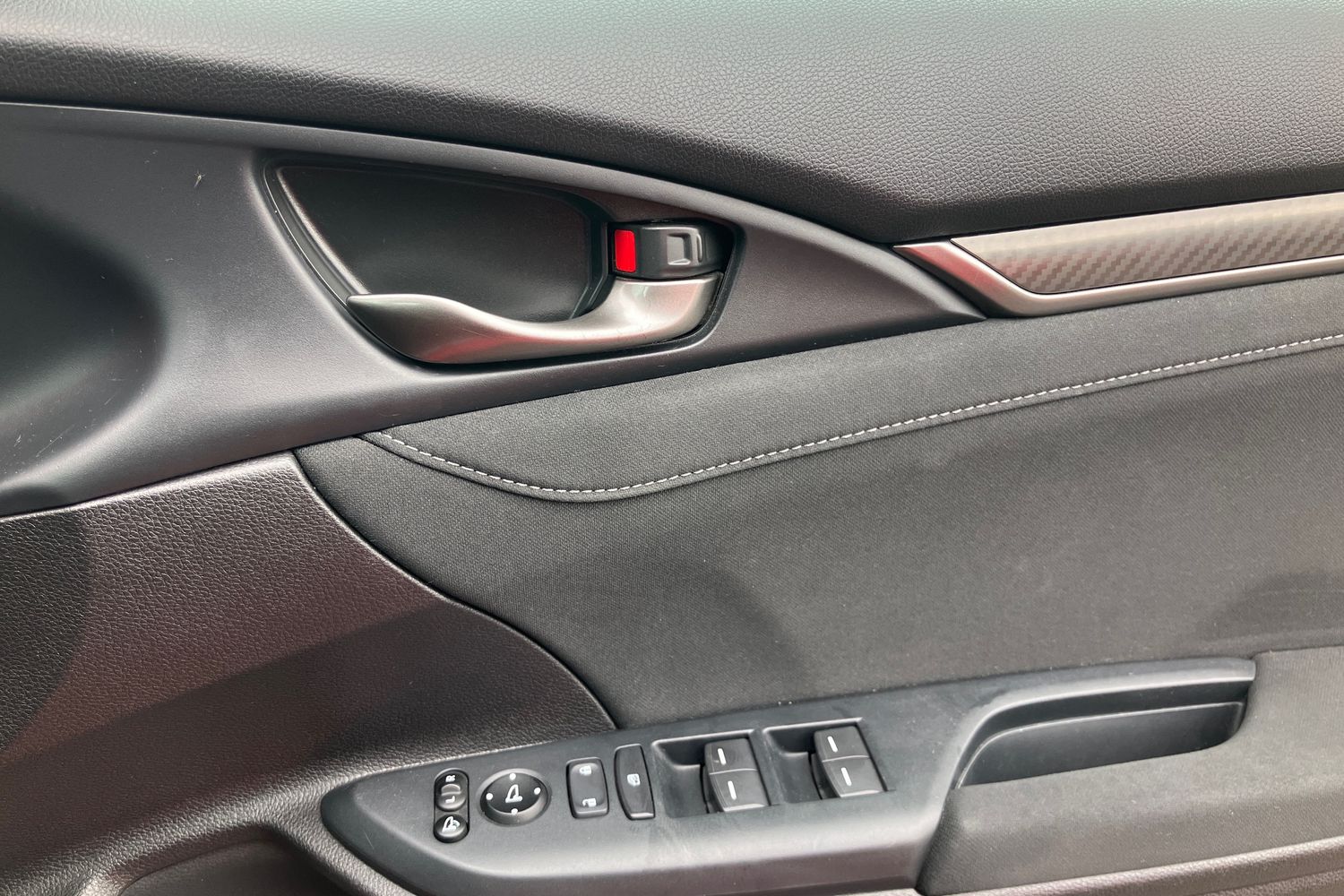 Used Honda Civic 2019 for sale - 76323993: Photo 20