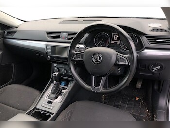 Used Skoda Superb 2016 for sale - 77249636: Photo