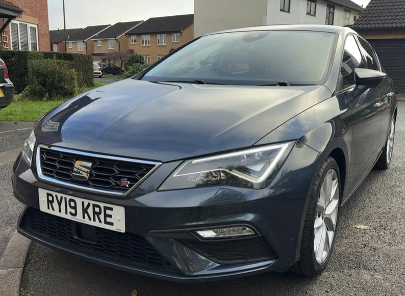 Used SEAT Leon 2019 for sale - 76739472: Photo 1