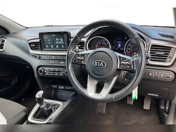 Used Kia Ceed 2019 for sale - 75924800: Photo