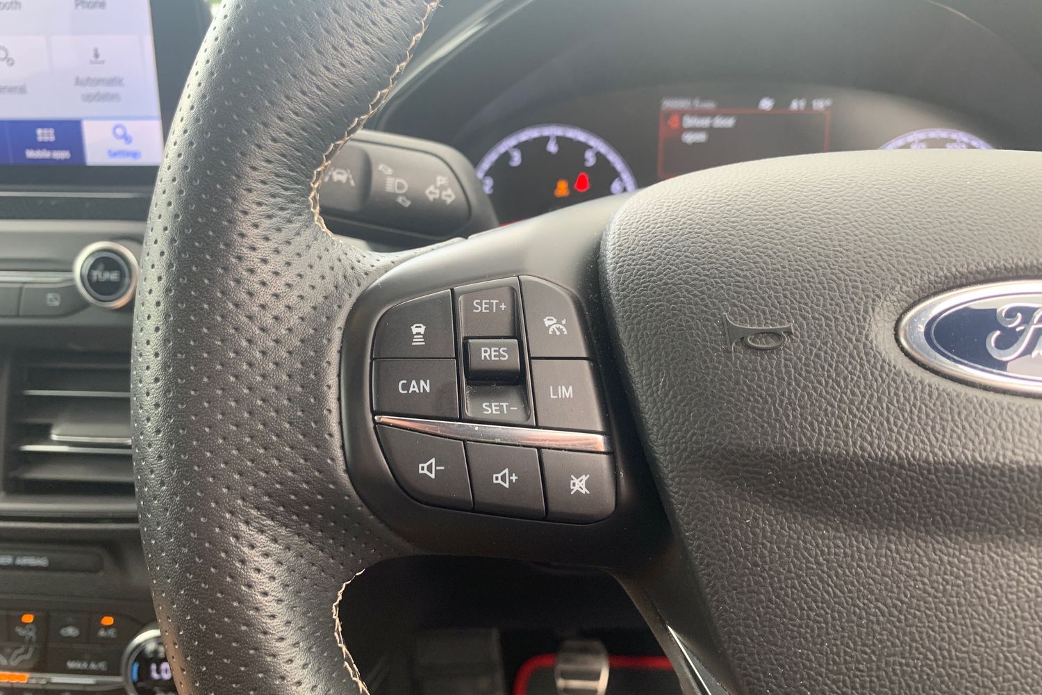 Used Ford Focus 2020 for sale - 75951844: Photo 6