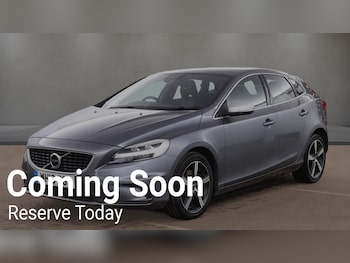 Used Volvo V40 2018 for sale - 77862803: Photo