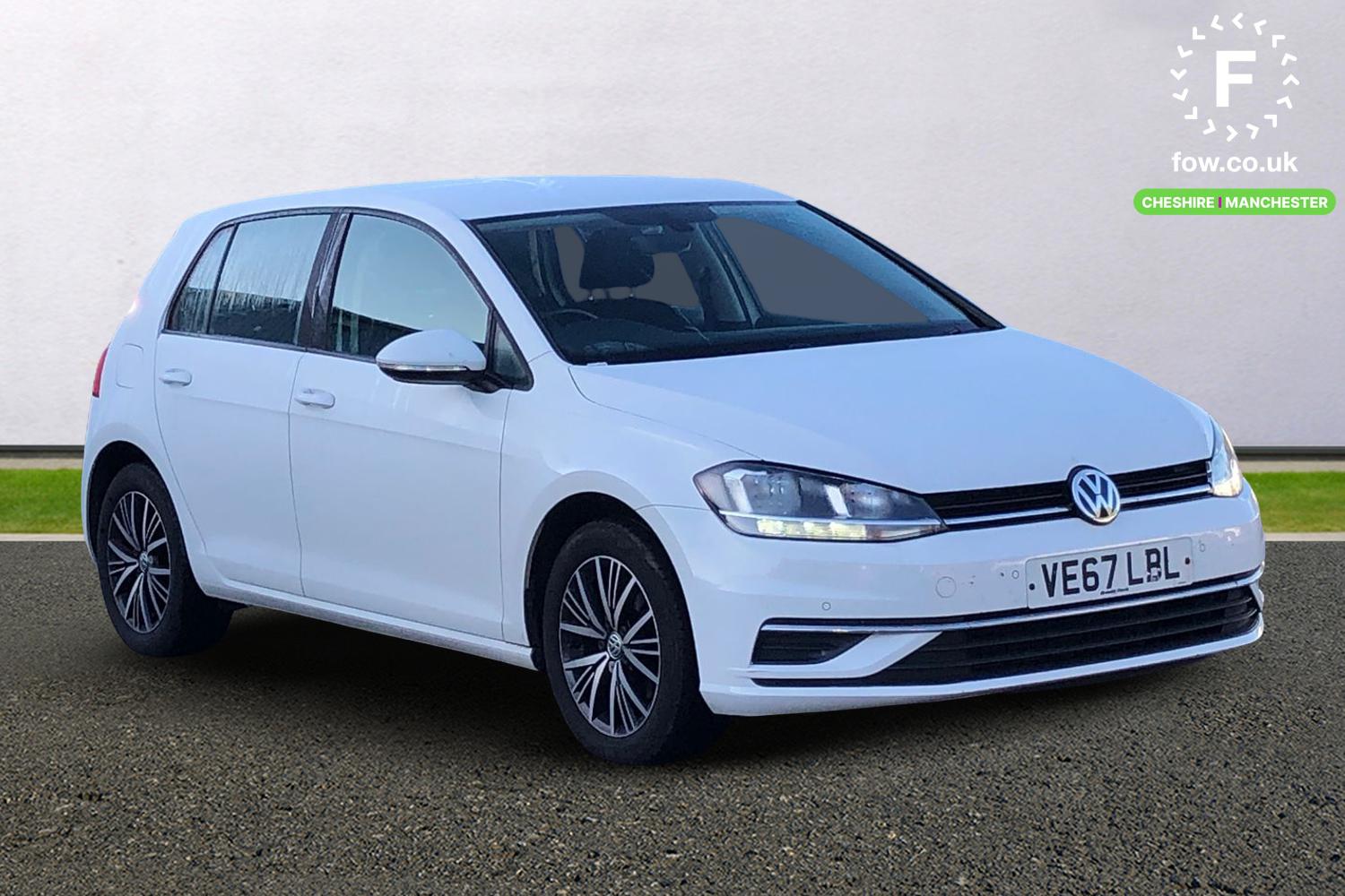 Used Volkswagen Golf 2017 for sale - 76040642: Photo 1