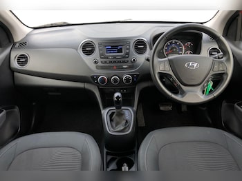 Used Hyundai i10 2019 for sale - 77527780: Photo