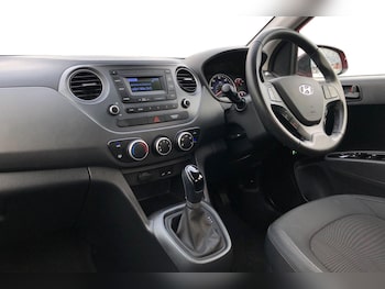 Used Hyundai i10 2019 for sale - 77527780: Photo