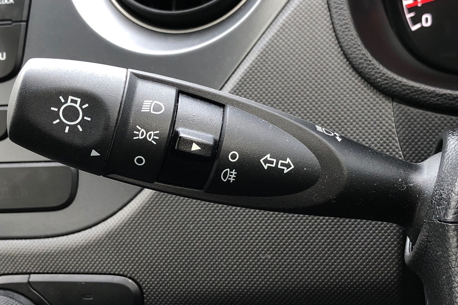 Used Hyundai i10 2019 for sale - 77527780: Photo 7