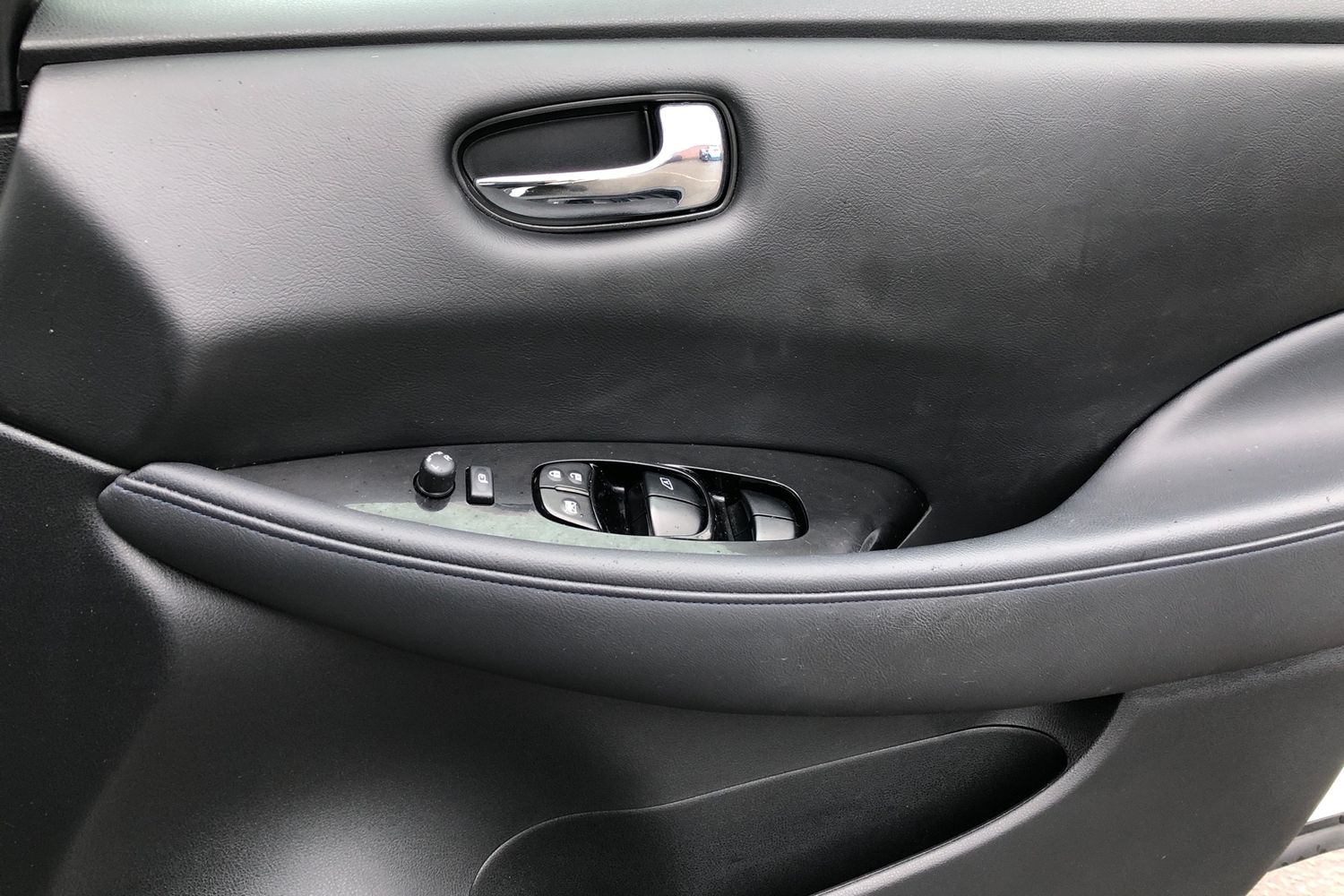 Used Nissan Leaf 2017 for sale - 77662858: Photo 17