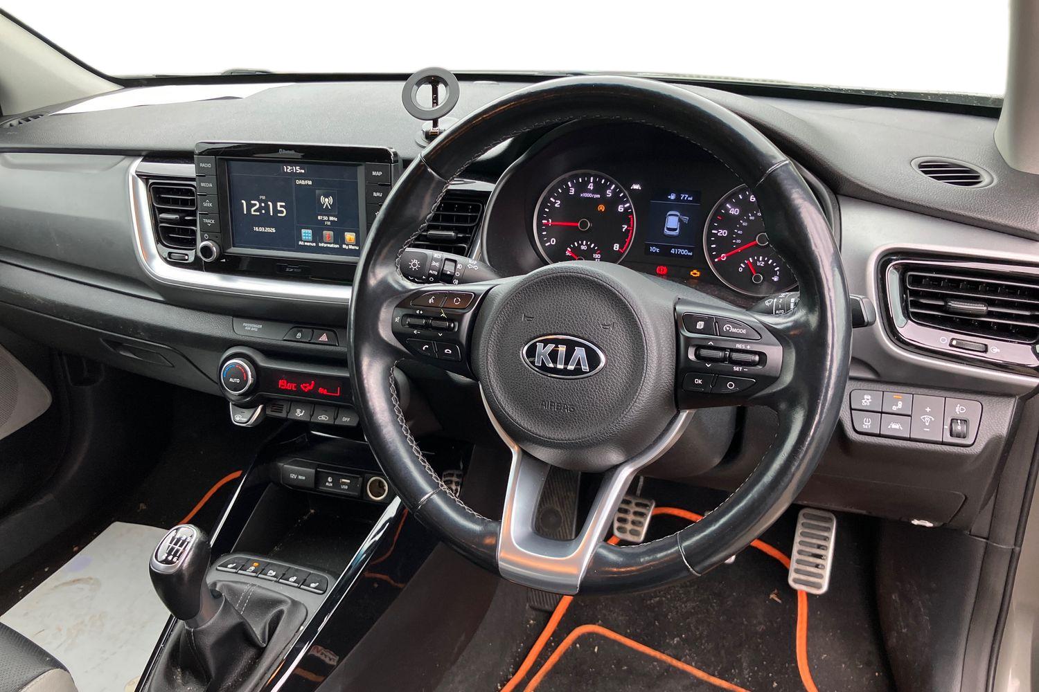 Used Kia Stonic 2019 for sale - 77904434: Photo 3