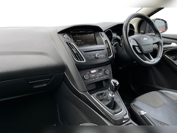 Used Ford Focus 2016 for sale - 79551680: Photo