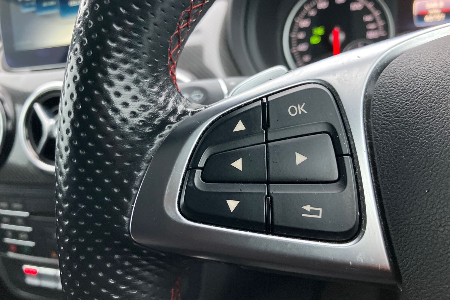 Used Mercedes-Benz B Class 2018 for sale - 77435971: Photo 17