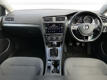 Used Volkswagen Golf 2019 for sale - 79010439: Photo
