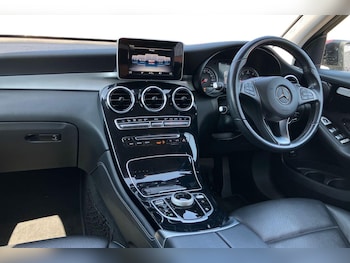 Used Mercedes-Benz GLC 2019 for sale - 79151815: Photo