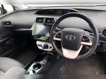 Used Toyota Prius 2018 for sale - 75582390: Photo