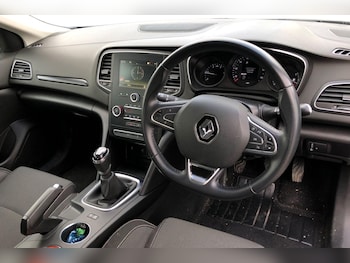 Used Renault Megane 2019 for sale - 77641966: Photo