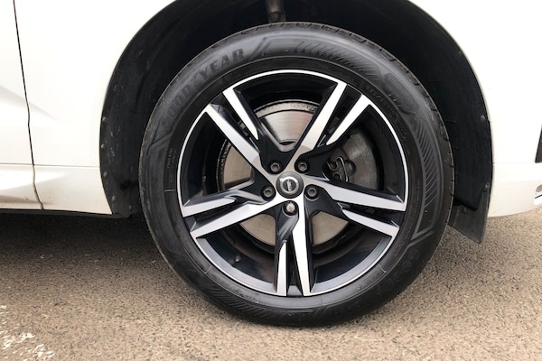Used Volvo XC60 2019 for sale - 76219887: Photo 19
