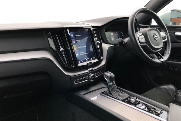 Used Volvo XC60 2019 for sale - 76219887: Photo 4