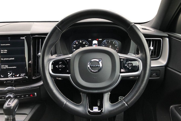 Used Volvo XC60 2019 for sale - 76219887: Photo 5