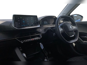 Used Peugeot 2008 2022 for sale - 79043343: Photo