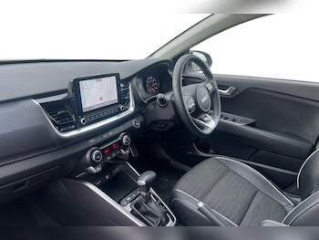 Used Kia Stonic 2024 for sale - 77407571: Photo