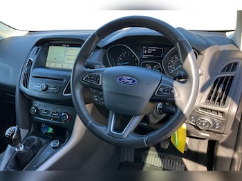 Used Ford Focus 2017 for sale - 77928911: Photo