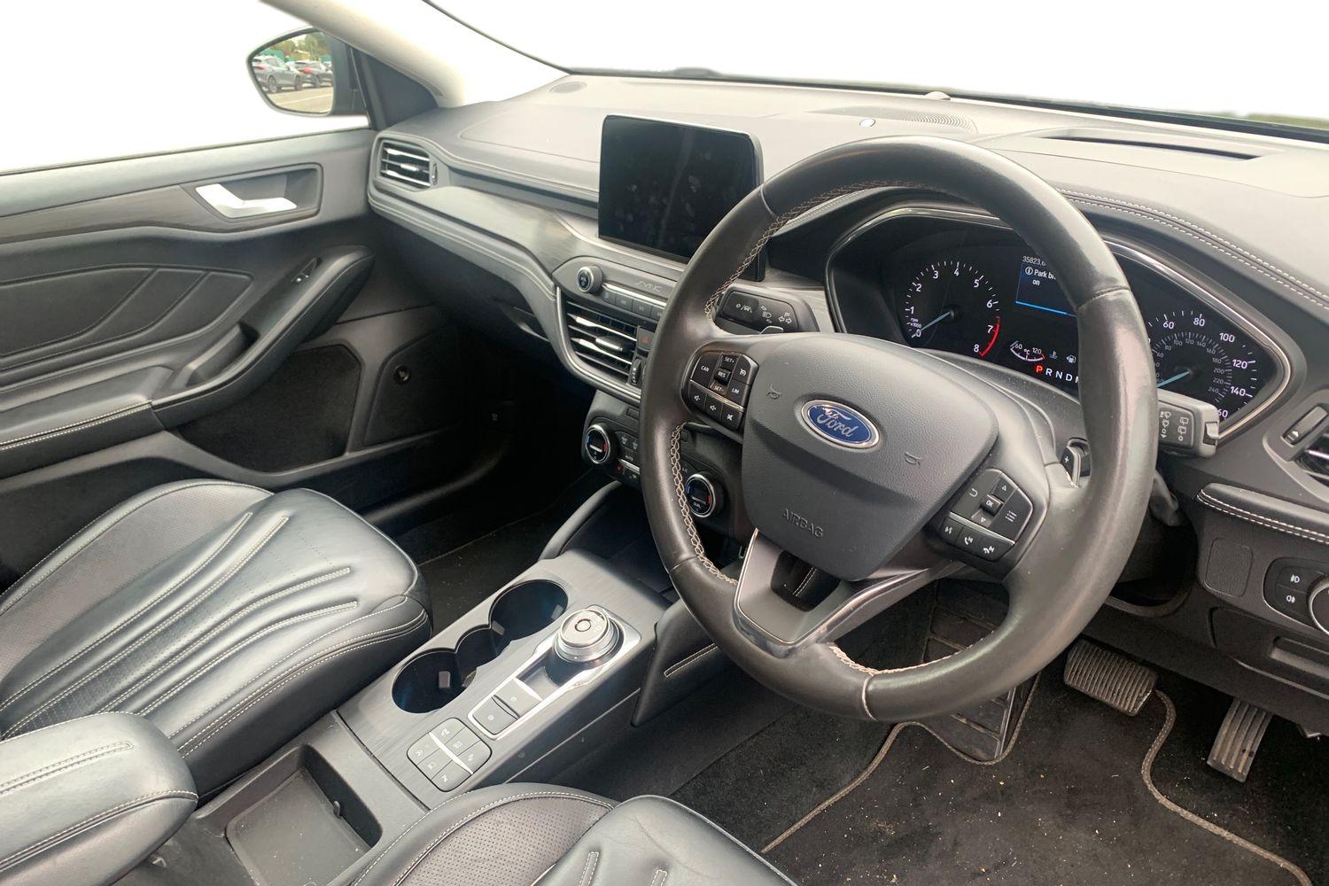 Used Ford Focus 2019 for sale - 76411609: Photo 3