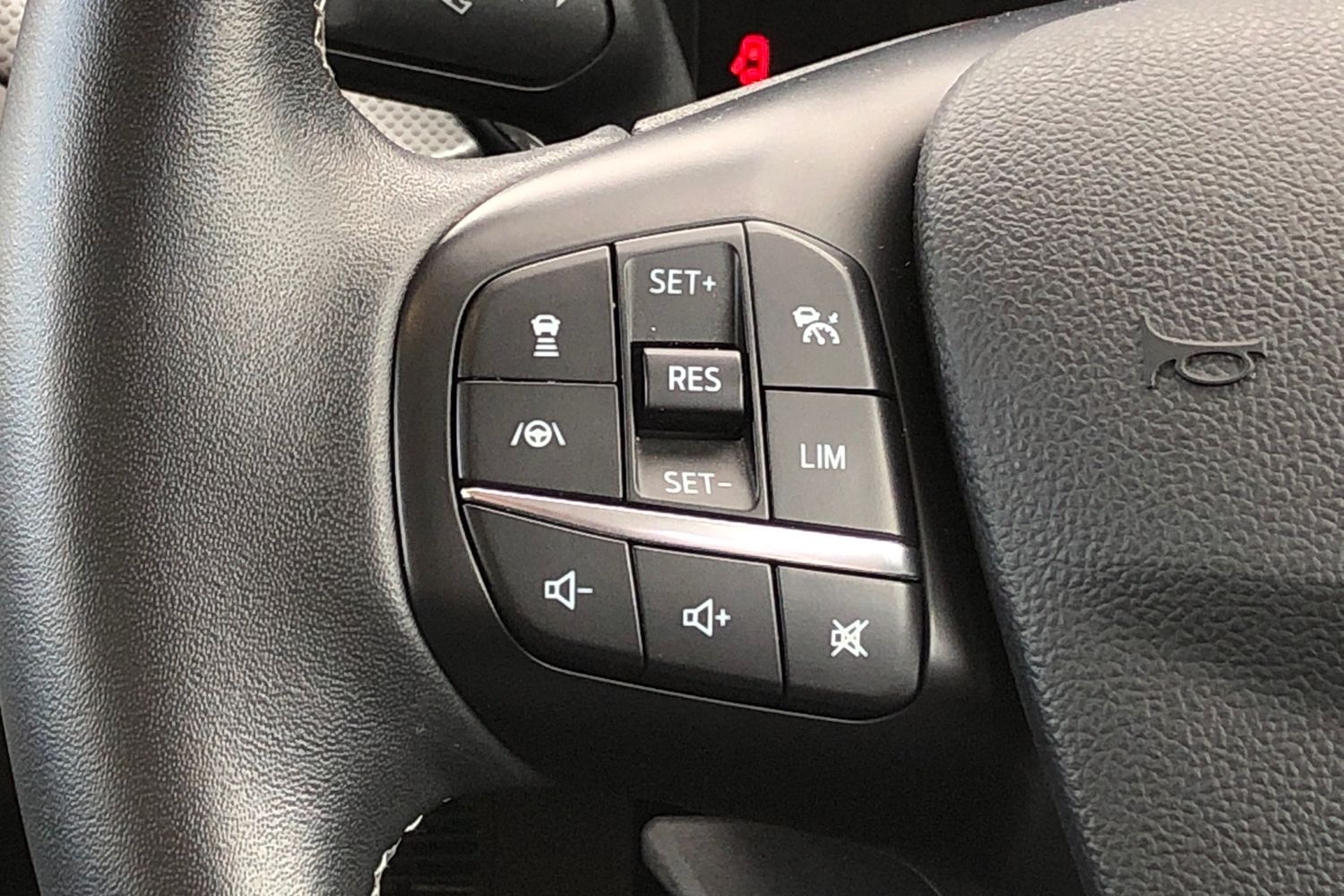 Used Ford Focus 2020 for sale - 76115106: Photo 6