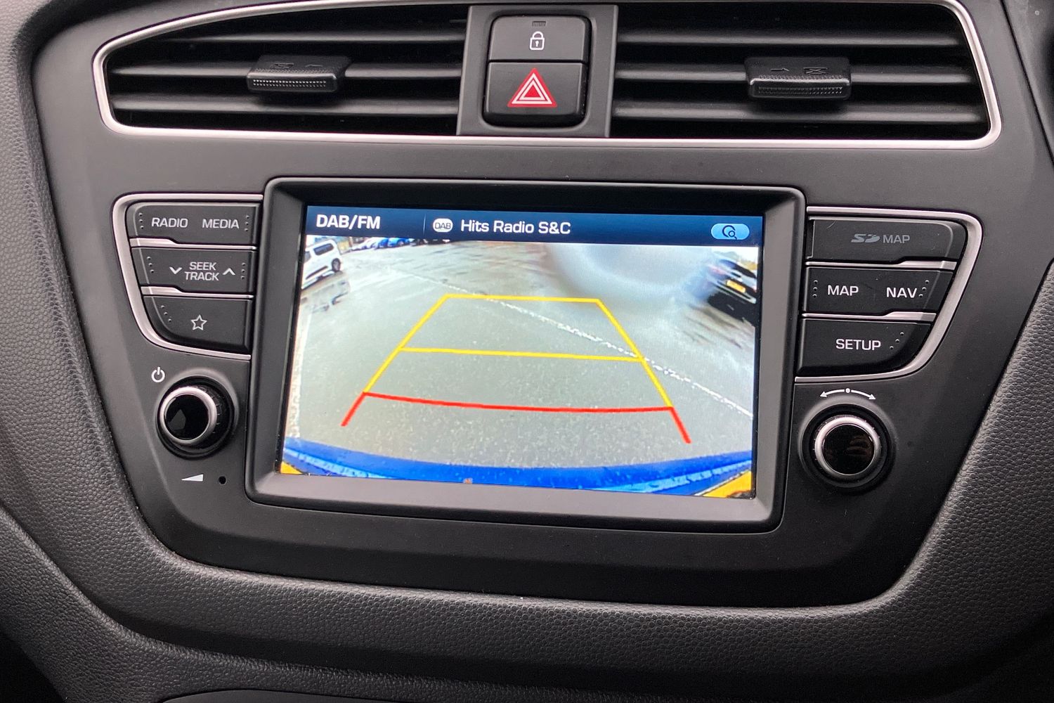 Used Hyundai i20 2020 for sale - 76224714: Photo 8