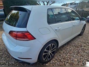 Used Volkswagen Golf 2019 for sale - 77262601: Photo