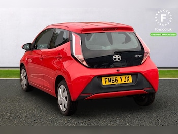 Used Toyota AYGO 2017 for sale - 76236771: Photo 2