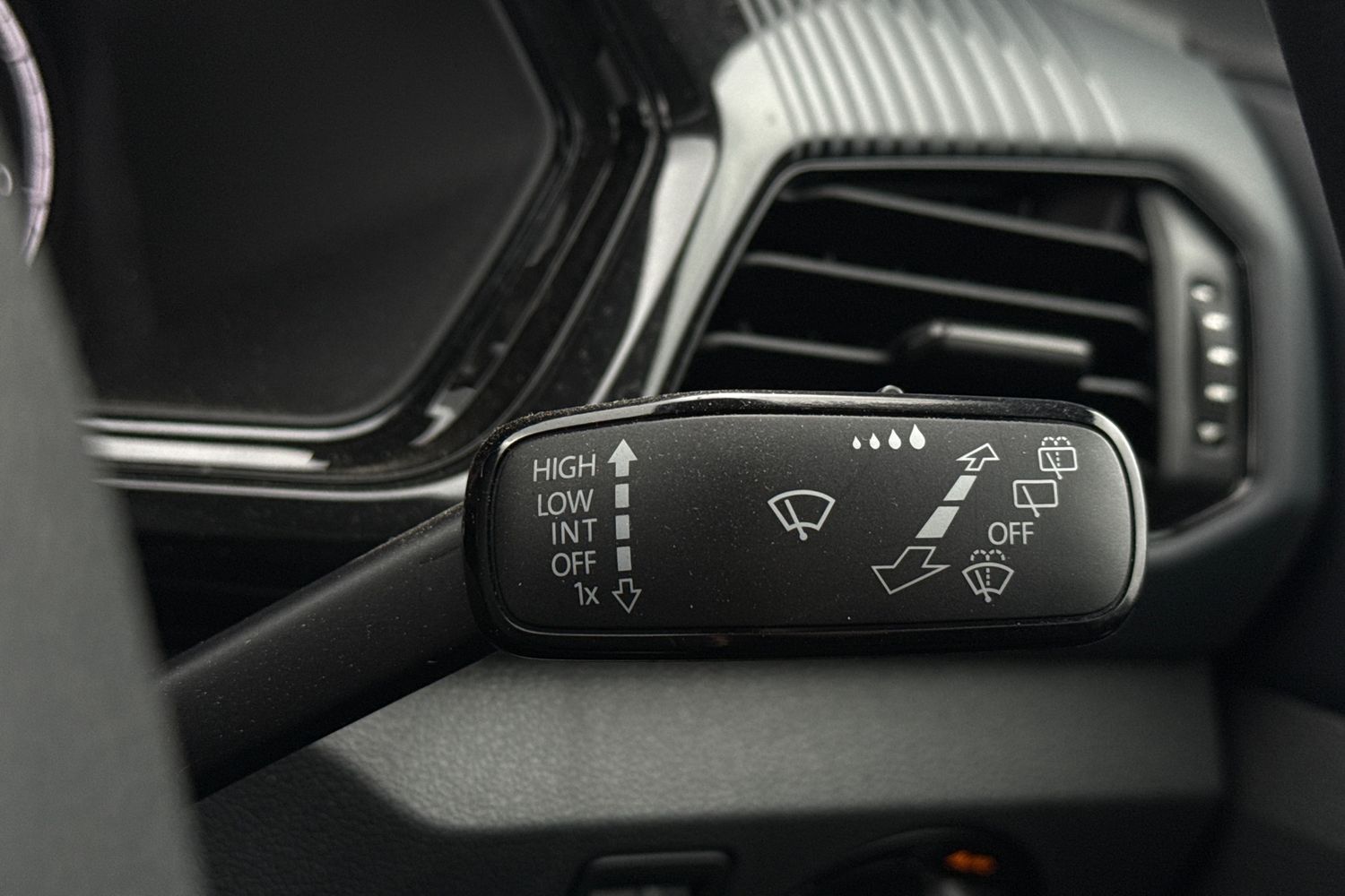 Used Volkswagen T-Cross 2019 for sale - 77779774: Photo 12