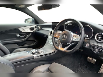 Used Mercedes-Benz C Class 2019 for sale - 76670342: Photo