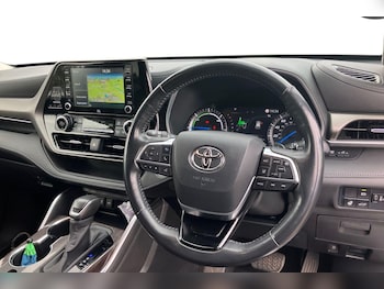 Used Toyota Highlander 2021 for sale - 75898561: Photo