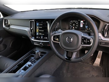 Used Volvo V60 2021 for sale - 76480865: Photo