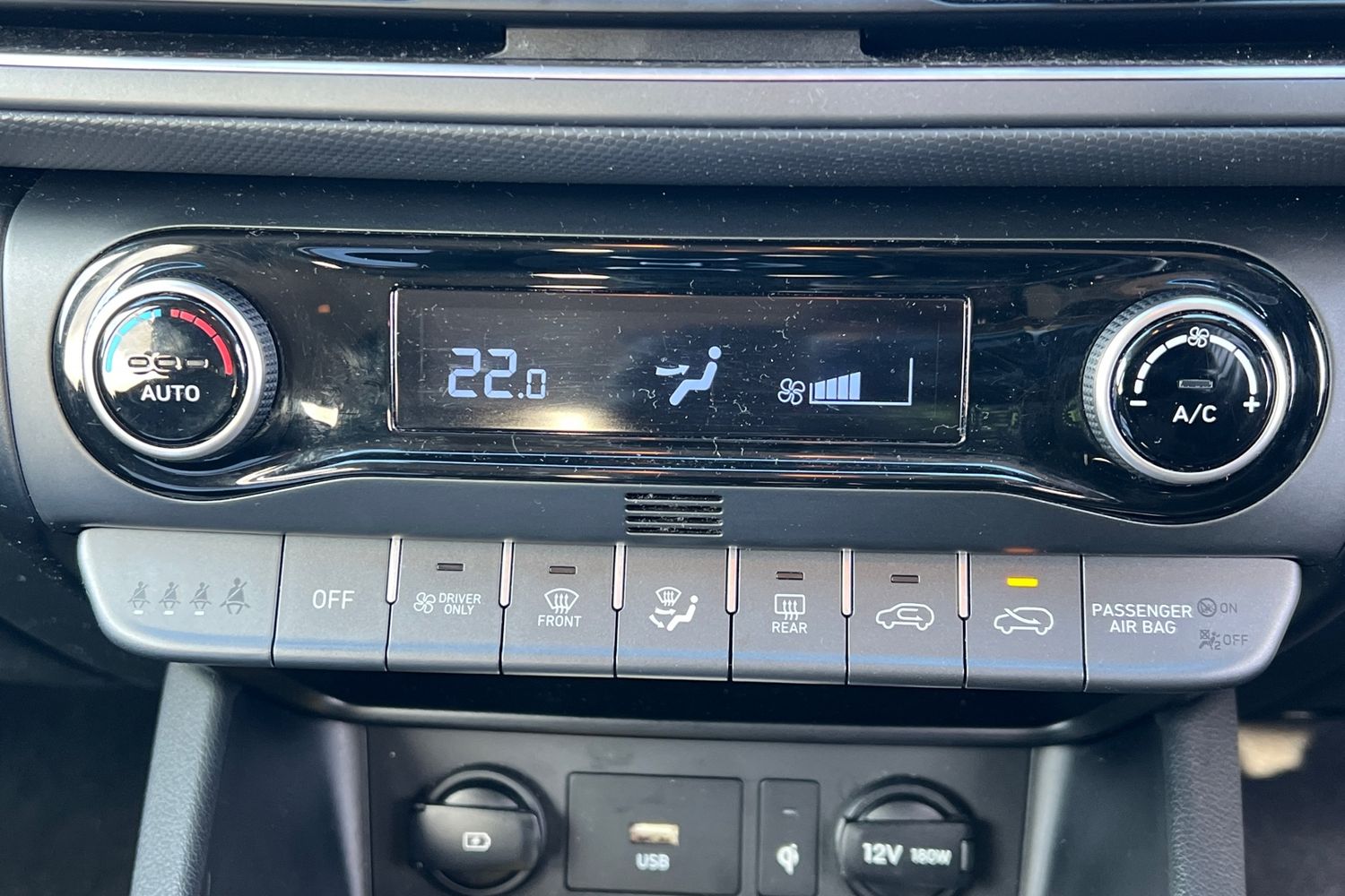 Used Hyundai KONA 2021 for sale - 77820140: Photo 9