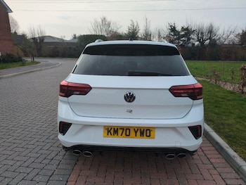 Used Volkswagen T-Roc 2020 for sale - 77779596: Photo