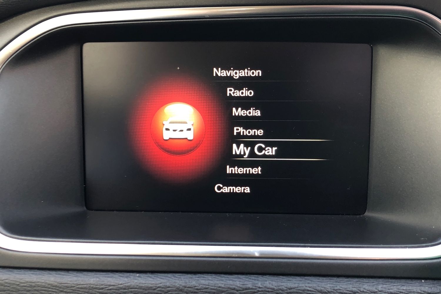 Used Volvo V40 2018 for sale - 76280873: Photo 10