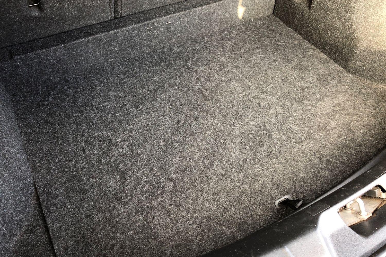 Used Volvo V40 2018 for sale - 76280873: Photo 17