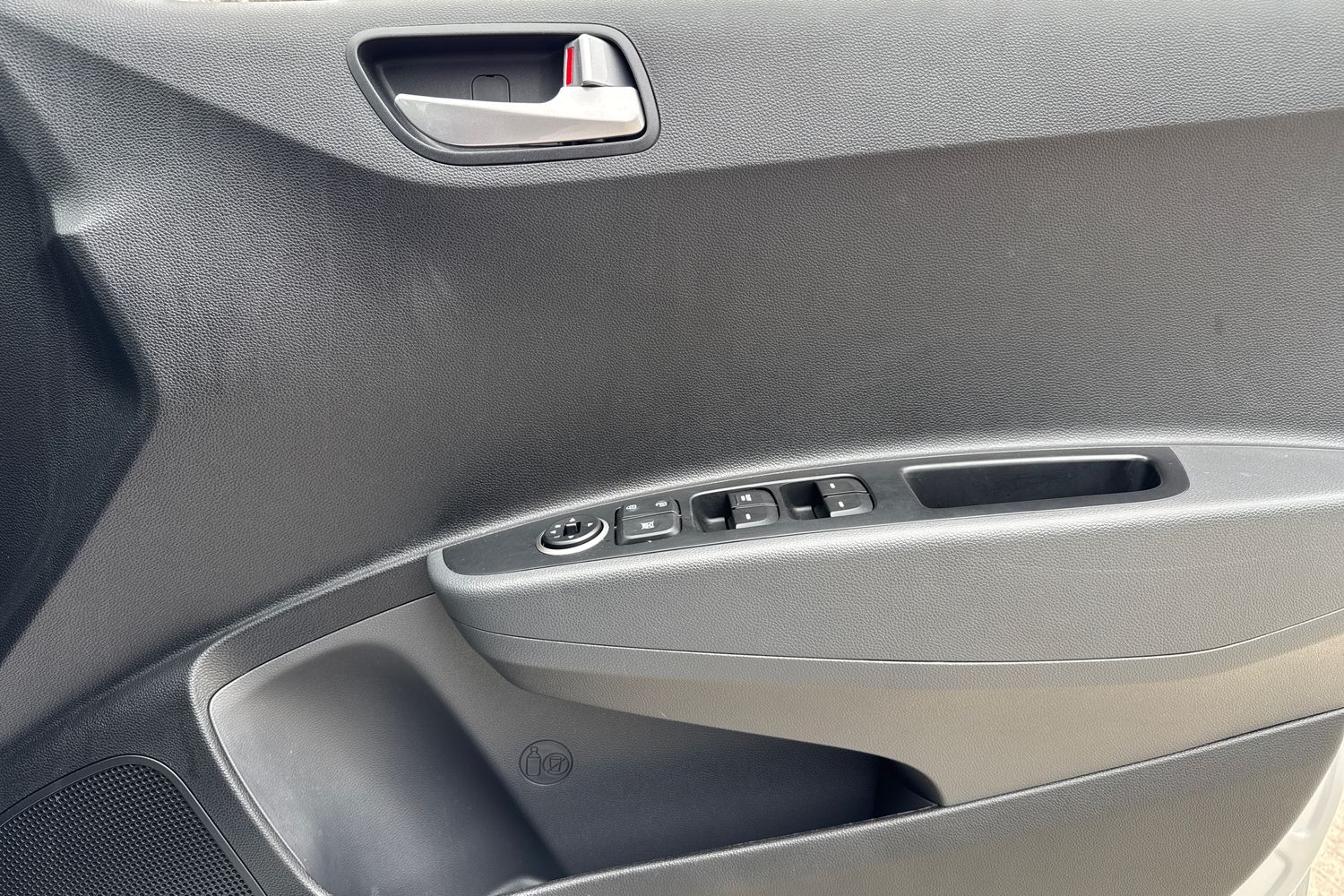 Used Hyundai i10 2018 for sale - 76421341: Photo 13