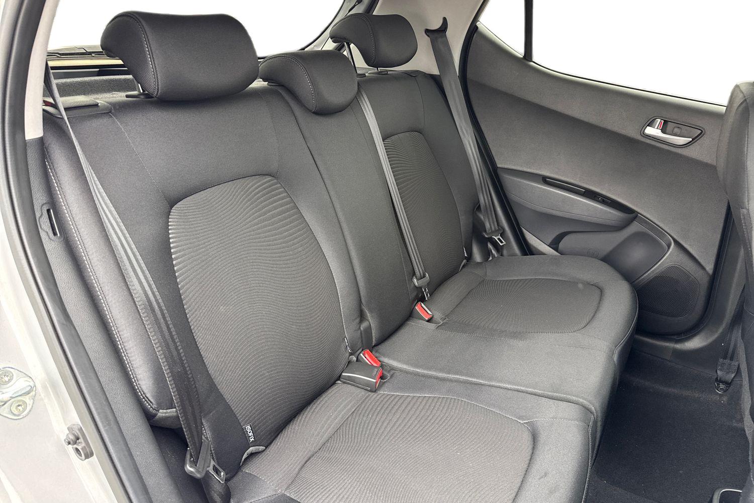 Used Hyundai i10 2018 for sale - 76421341: Photo 16