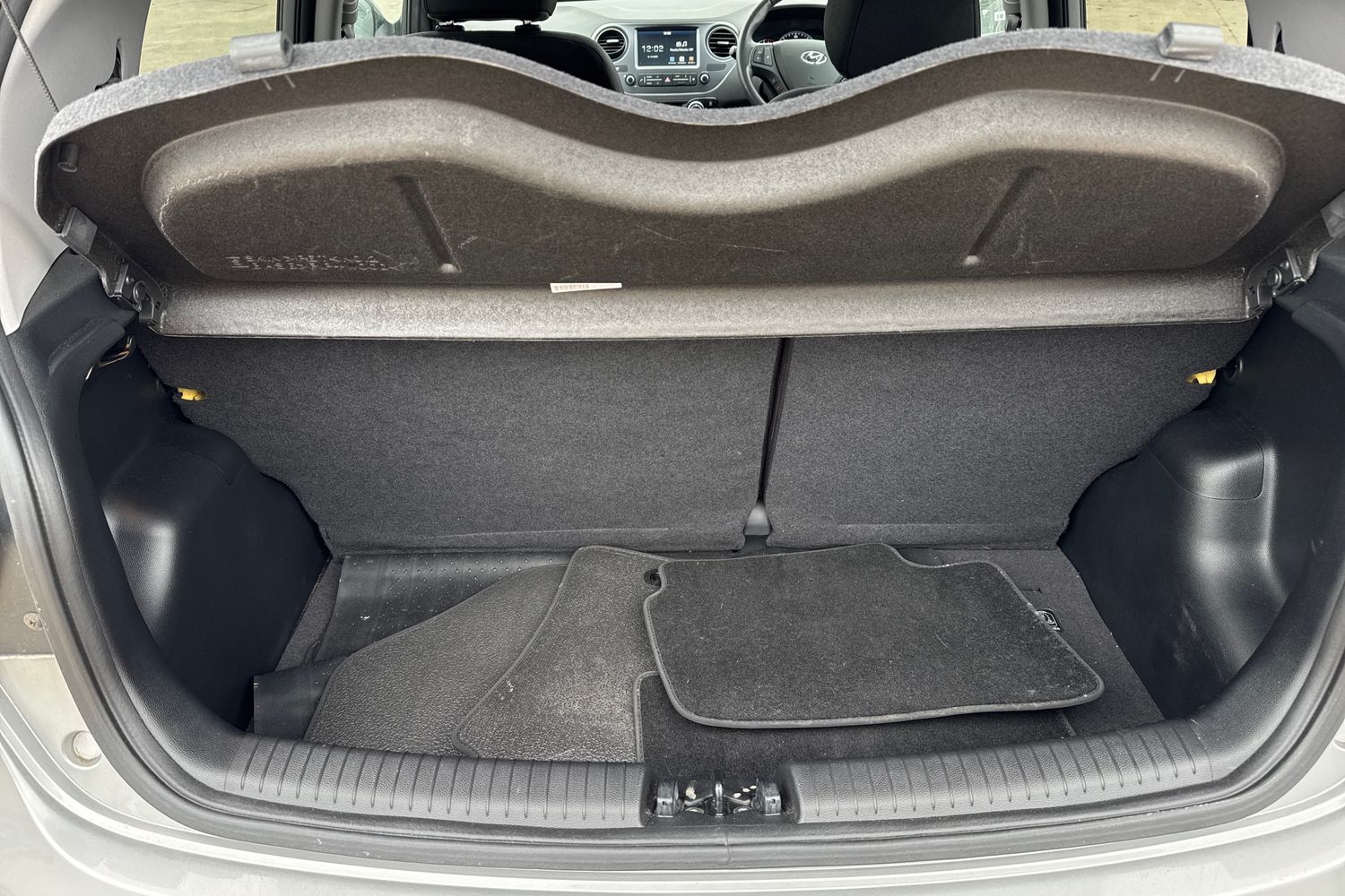 Used Hyundai i10 2018 for sale - 76421341: Photo 17