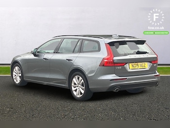 Used Volvo V60 2019 for sale - 75616675: Photo